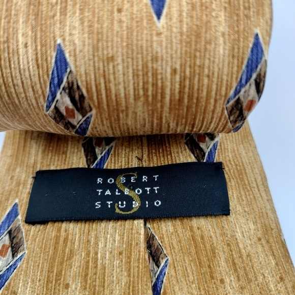 Robert Talbot Studio 100% Silk Gold Mustard Yellow Geometric Pattern Hand Sewn - Picture 2 of 7